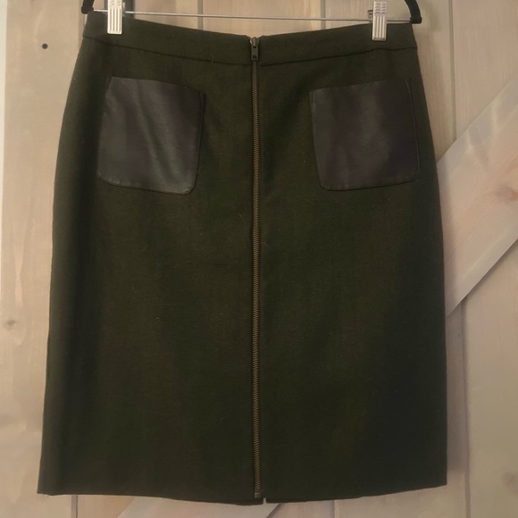 2/$30🔥 Outback Red Wool and Faux Leather Zipper Pencil Skirt - Picture 1 of 5
